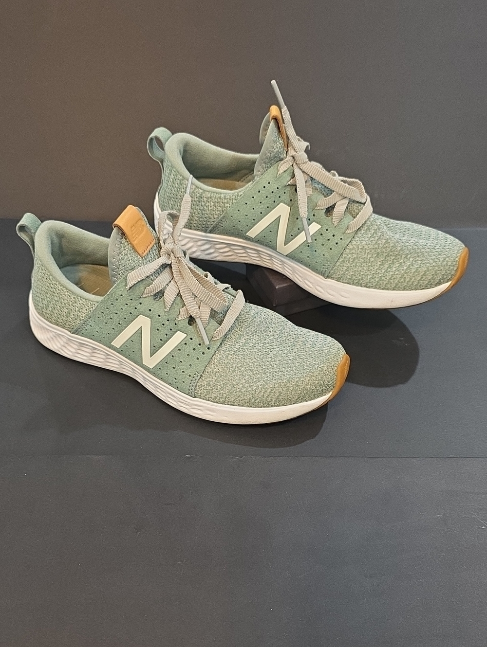 New Balance Fresh Foam Women's Sage Green And White Knit Sneakers Size 8.5